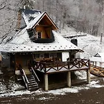 три сосни