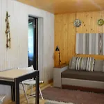 три сосни Appartement Kossiv