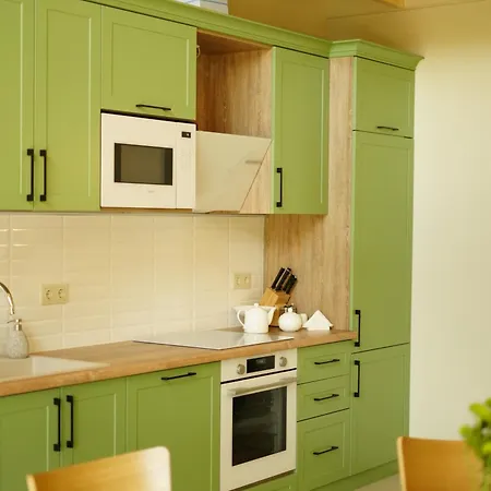 три сосни *
